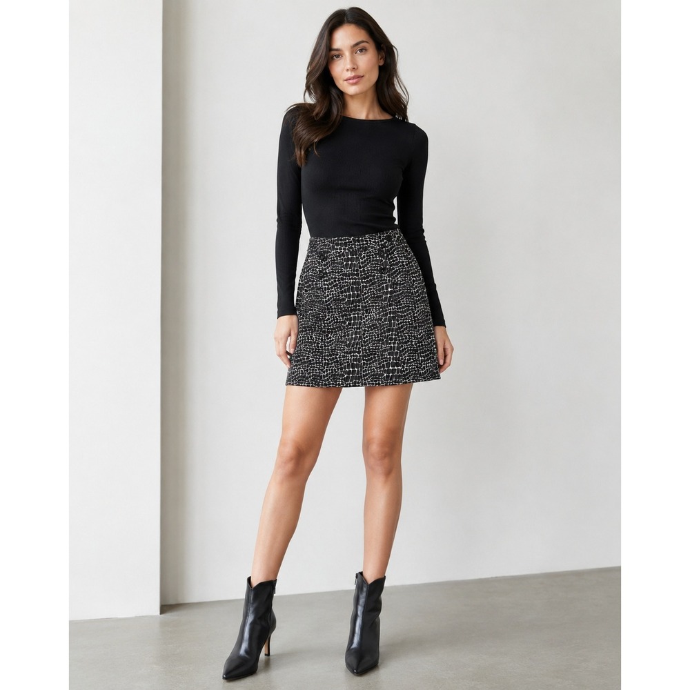 Worth New York Black White Croc Print Button‎ Mini Skirt Size 2 Made in USA
